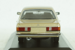Mercedes 230E (W123), 1982, Mercedes E-Class Gold Metallic, 940032205, Maxichamps 1:43