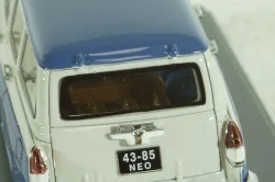 Газ-М22  Волга 1960, бело/синяя, 43805, NEO 1:43 