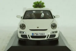 Porsche 911 GT3 (997), 2006, white, with Christmas Tree, 400065405, Minichamps 1:43