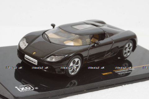 Koenigsegg CC8S 2002 black, MOC111, IXO 1:43
