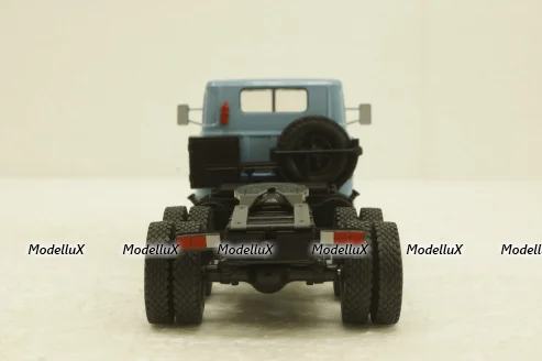 Краз-252 тягач 1980 голубой, Н779, Наш Автопром 1:43