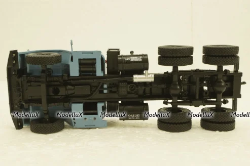 Краз-252 тягач 1980 голубой, Н779, Наш Автопром 1:43