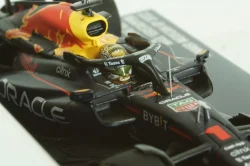 Oracle Red Bull Racing RB18, with pilot Max Verstappen, Winner Mexican GP 2022, 417222001, Minichamps 1:43