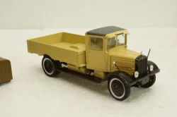 Яг-5Д Коджу,  Дизельный грузовой автомбиль с тентом 1933г.,  Ultra Models 1:43