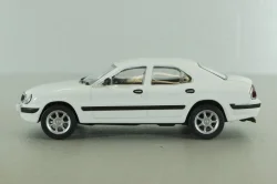 Газ-3111 Волга 2000, белый, 100046, Автоистория 1:43