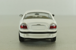 Газ-3111 Волга 2000, белый, 100046, Автоистория 1:43