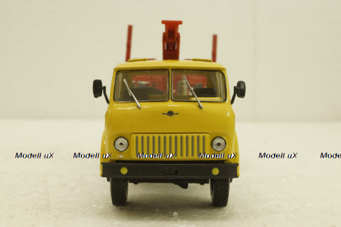 Маз-509, лесовоз, желтый/красный, Н713, Наш Автопром 1:43