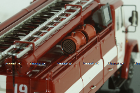 Зил-433362 АЦ-40, пожарная автоцистерна АЦ-40 (433362)-63Б.01, TruckTyr 1:43