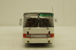 ЛАЗ-699Р (1981), бело/красный, DEMPRICE 1:43 