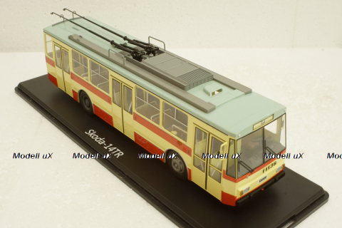 Skoda-14TR троллейбус красно-бежевый, SSM4042, SSM 1:43