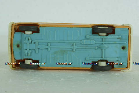 Газ-24 бежевый, з-д. Газ 1:43