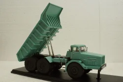 Маз-530 карьерный самосвал большой грузоподъёмности, SSM/AVD 1:43