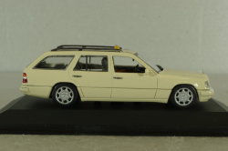 Mercedes E220 Disel (S124) Taxi 1994, beige, 430033596, Minichamps 1:43