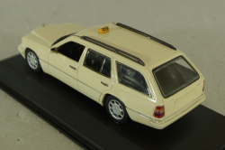 Mercedes E220 Disel (S124) Taxi 1994, beige, 430033596, Minichamps 1:43