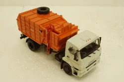 МКМ-4503 Камаз-43253 Мусоровоз с манипулятором, 101975, АвтоИстория 1:43