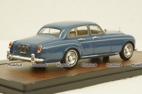 Rolls Royce Mulliner SCIII Flying Spur 1965 blue, MX11705-083, Matrix 1:43