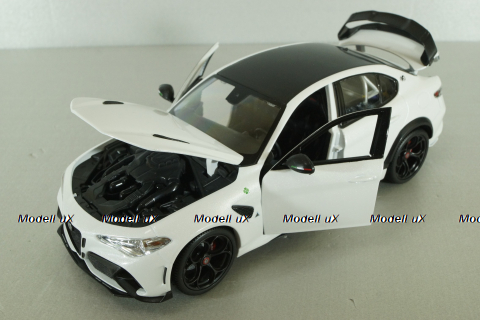 Alfa Romeo Giulia GTAm 2020 trophy white, BU01448, Bburago 1:18