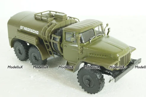 Урал-ТЗ-5 (375) Топливозаправщик на шасси Урал-375 Легендарные Грузовики СССР №10, 1:43
