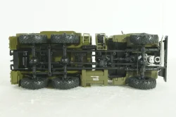 Урал-ТЗ-5 (375) Топливозаправщик на шасси Урал-375 Легендарные Грузовики СССР №10, 1:43