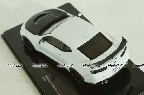 Chevrolet Camaro ZL1 1LE 2019, white, CLC542N.22, IXO 1:43