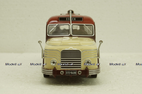 Krupp Titan 080, 1951, BUS010, IXO 1:43