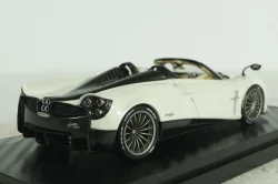 Pagani Huayra Roadster 2017, white, ALM450302, Almost Real 1:43