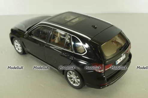 BMW X5 (F15) 2014, black, Paragon 1:18 Уценка!