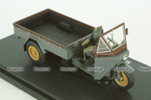 Mazda CT/1200 open 1950 grey/red, 44109, Ebbro 1:43