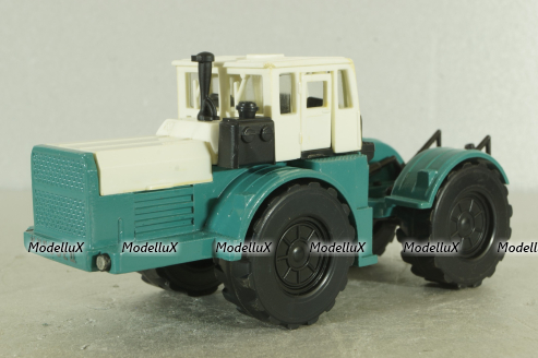 К-701 Кировец, белый/зеленый, з-д Двигатель 1:43  