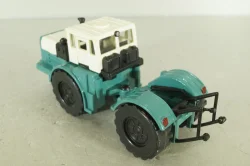 К-701 Кировец, белый/зеленый, з-д Двигатель 1:43  