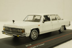 Газ-14 Чайка 1978 г., белая, IST146, IST 1:43
