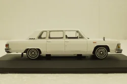 Газ-14 Чайка 1978 г., белая, IST146, IST 1:43
