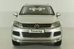 Volkswagen Touareg TSI 2010, silver, 08822CS, Kyosho 1:18