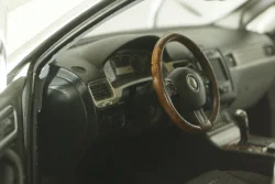 Volkswagen Touareg TSI 2010, silver, 08822CS, Kyosho 1:18