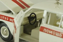 Газ-2402, скорая медицинская  помощь, июнь 1990г., Тантал/Радон 1:43