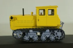 ДТ-54 трактор 1949, желтый, ТРАКТОРЫ история,люди,машины (Hachette) №2 1:43