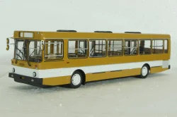 Лиаз-5256, охра с белой полосой, DEMPRICE 1:43 