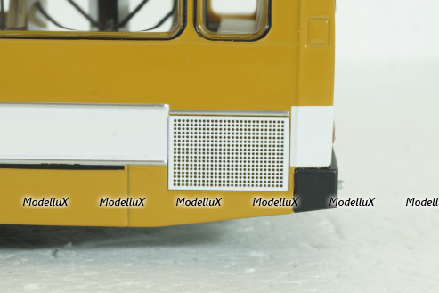 Лиаз-5256, охра с белой полосой, DEMPRICE 1:43 