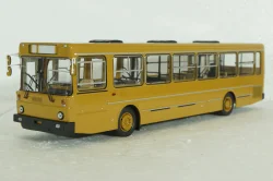 Лиаз-5256, охра, DEMPRICE 1:43 