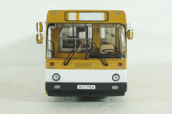 Лиаз-5256, оранжевый/белый, DEMPRICE 1:43 