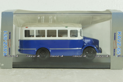 Кавз-651, бело/синий, 03001E, Classicbus 1:43