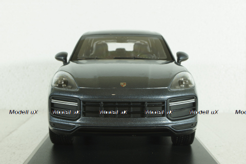 Porsche Cayenne Turbo S 2017 blue metallic,  Minichamps 1:18