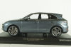 Porsche Cayenne Turbo S 2017 blue metallic,  Minichamps 1:18