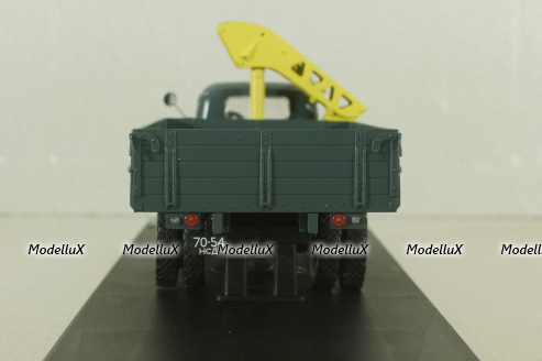 УралЗис-355М с гидрокраном модели 4030 1969, МБК 1:43
