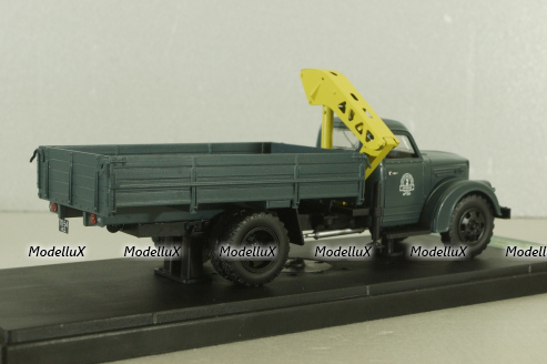 УралЗис-355М с гидрокраном модели 4030 1969, МБК 1:43