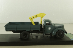 УралЗис-355М с гидрокраном модели 4030 1969, МБК 1:43