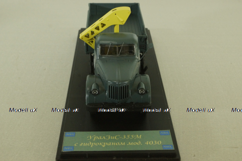 УралЗис-355М с гидрокраном модели 4030 1969, МБК 1:43