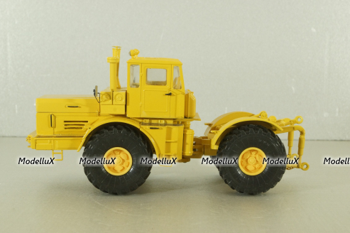 К-701 Кировец, трактор 1971, желтый Minigrad 1:43