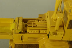 К-701 Кировец, трактор 1971, желтый Minigrad 1:43