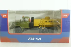 Зил-131 АТЗ-4,4 Легендарные Грузовики СССР №30, 1:43 Уценка!